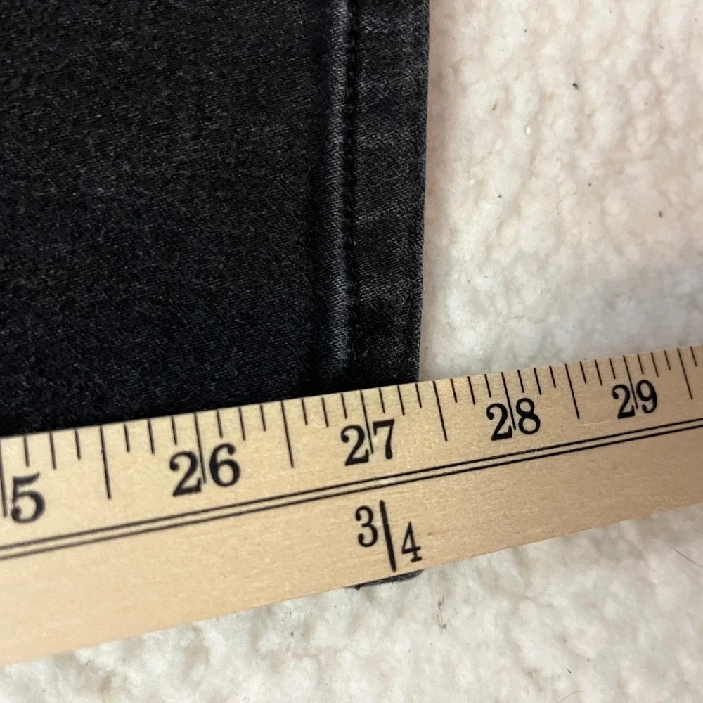 1822 Denim keywords dark